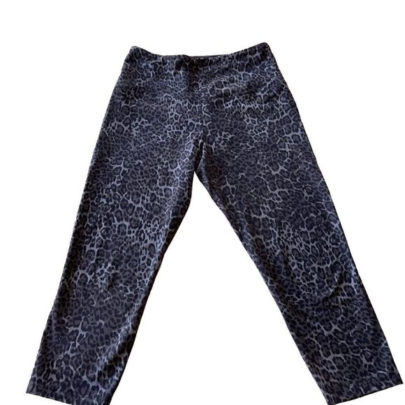 Casablanca leopard cropped leggings, size small - Picture 4 of 10